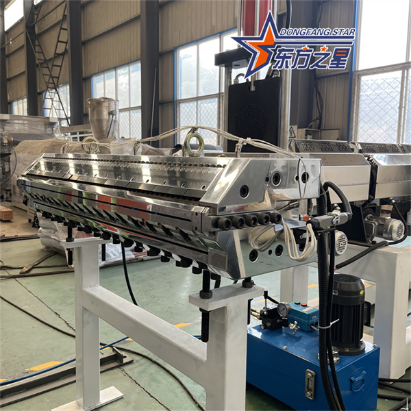 Koop een TPE waterdichte plaatextrusiemachine