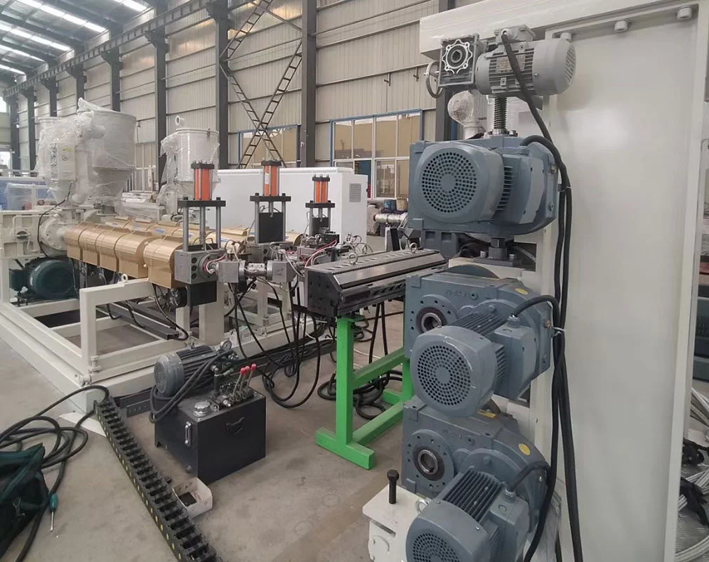 Pe Pp Three Layer Co Extrusion Board Machine